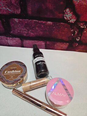 5 Piece face makeup set- Brand new, sealed